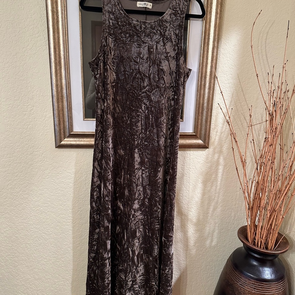 NATURAL LIFE Crinkled Chocolate Maxi Dress